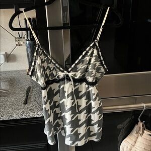 Hurley Black and White Houndstooth Camisole